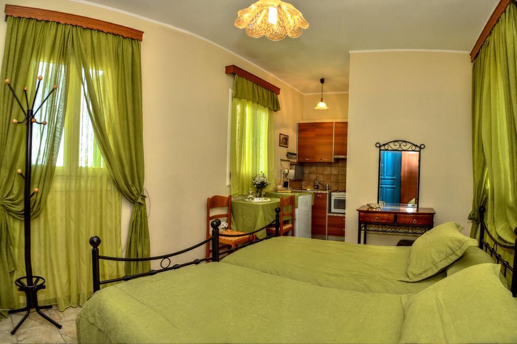 Mainades Maisonettes & Studios Menites Номер фото