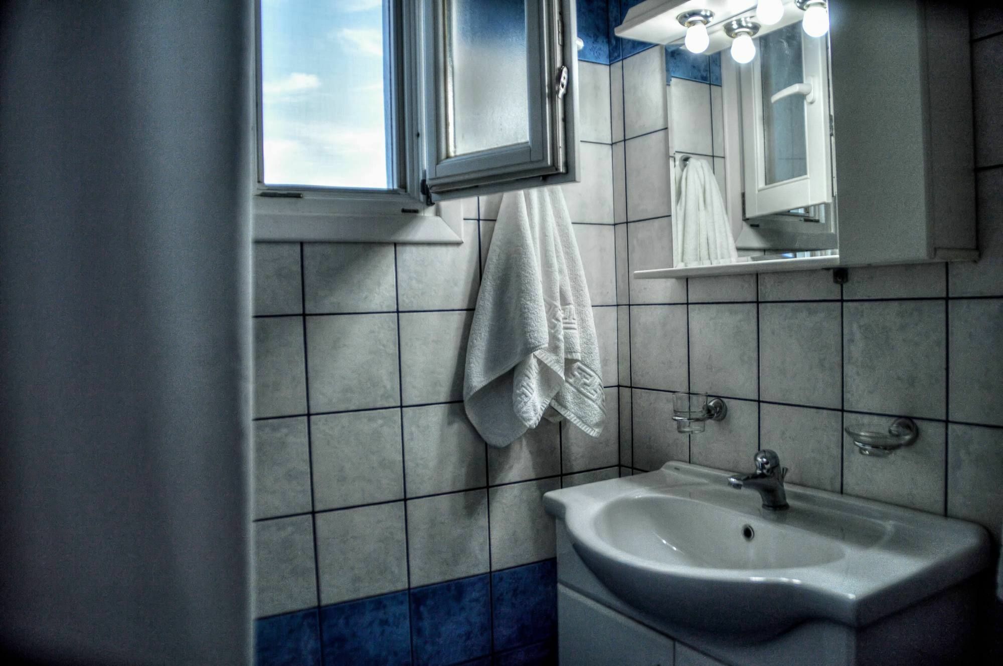 Mainades Maisonettes & Studios Menites Екстер'єр фото