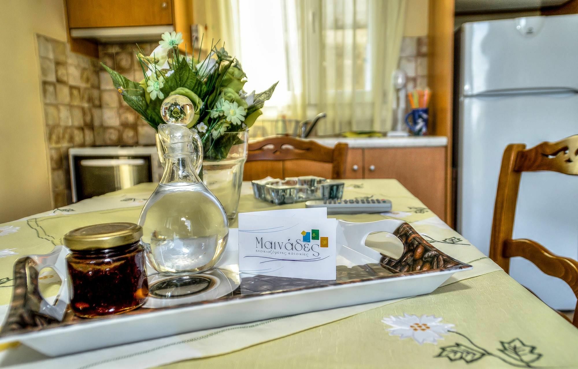 Mainades Maisonettes & Studios Menites Екстер'єр фото
